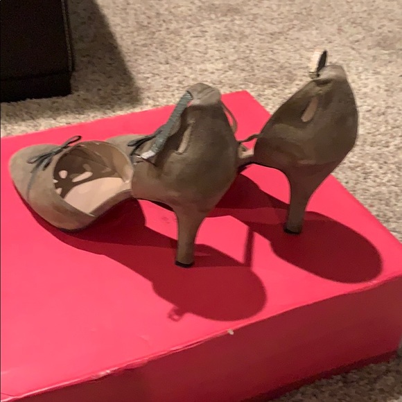 Shoes - Picture 3 of 3